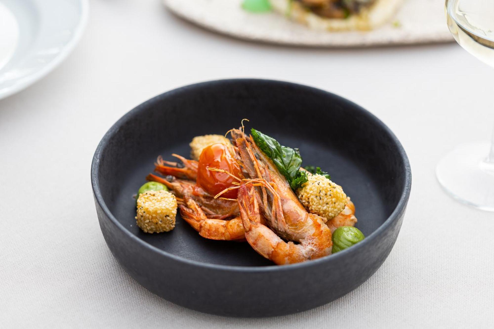 Hotel Du Lac Congress Center & Spa Ioannina Exterior foto A prawn dish at the restaurant